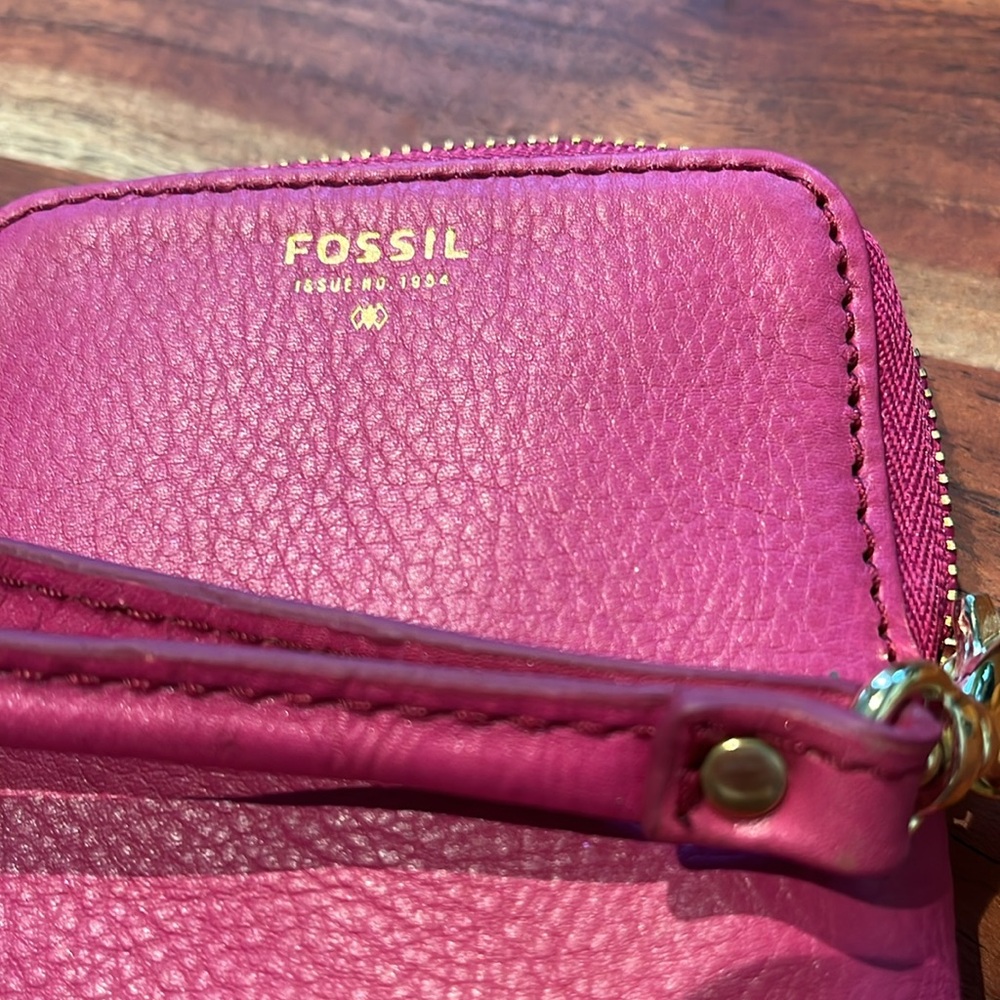 FOSSIL LEATHER WRISTLET - Picture 8 of 8